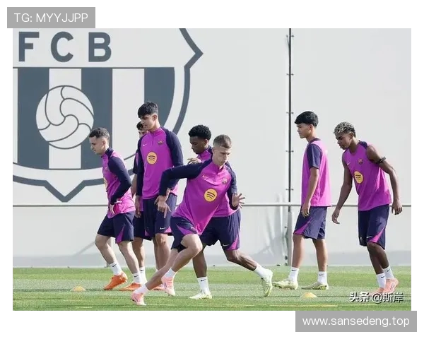 巴萨重兵屯守战皇马23人名单惊现9后卫